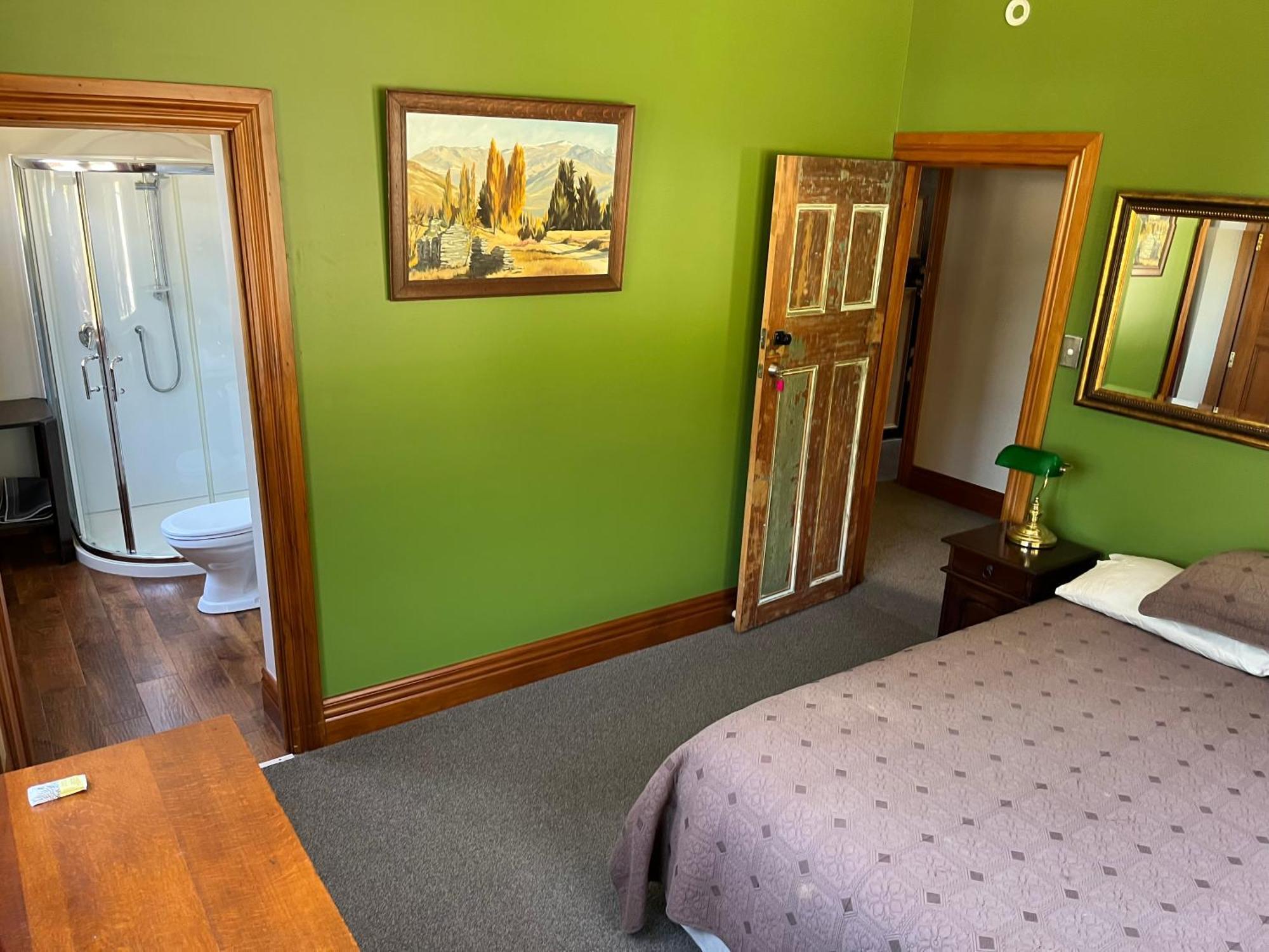 The Ghost Lodge Granity Экстерьер фото